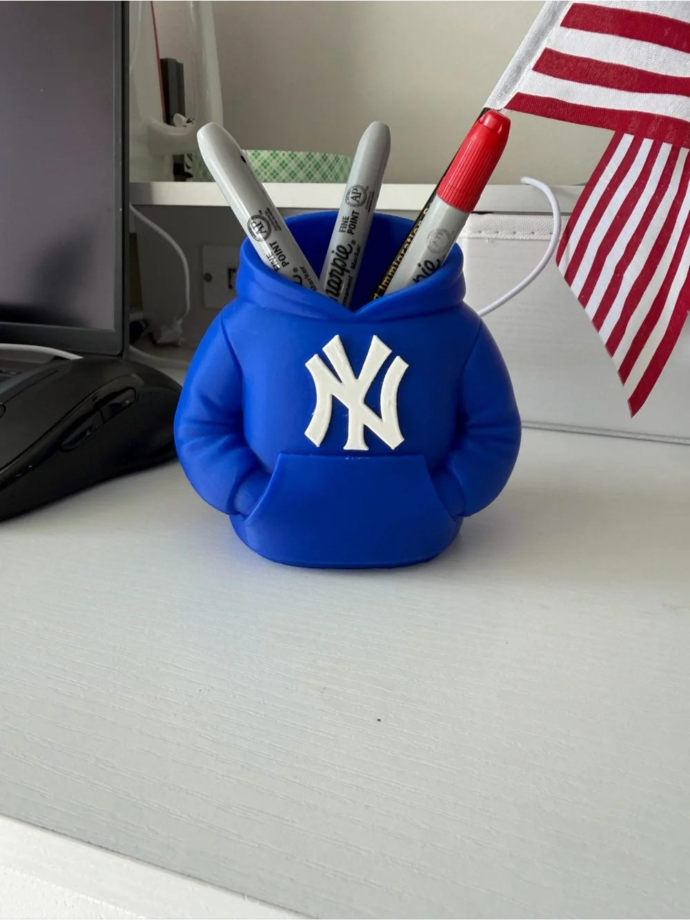 Pencil and pen organizer “Hoodie” (New York Yankees Sweatshirt)